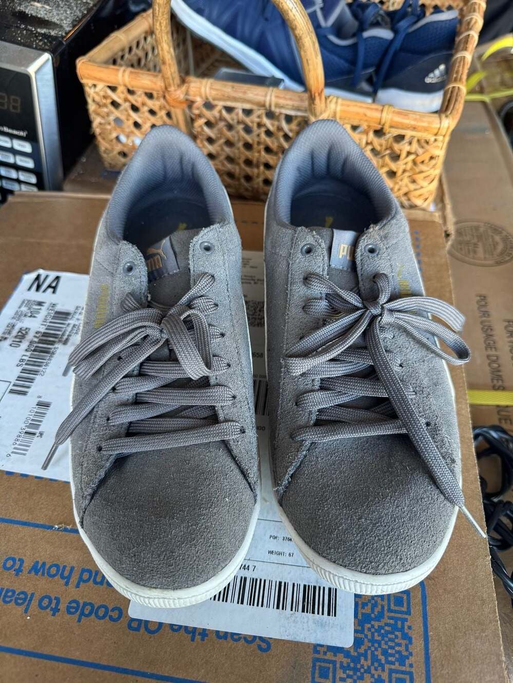 Puma Vikky V2 Size 10 Gray Suede Sneakers Shoes